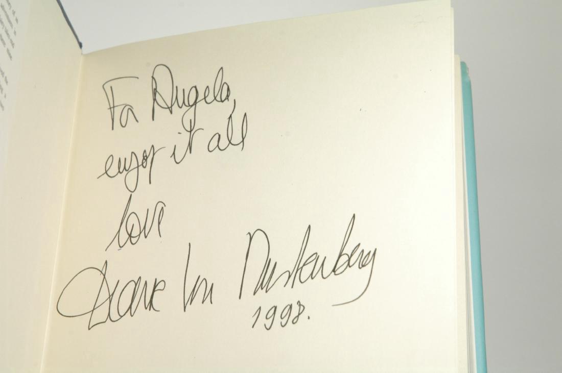 A Signature Life Diane Von Furstenberg First Edition: Diane: A Signature Life. Von Furstenberg, Diane. Simon & Schuster. First Edition. Von Furstenberg, Diane. Women fashion designers -- United States -- Biography. Fashion designers -- United States -- B