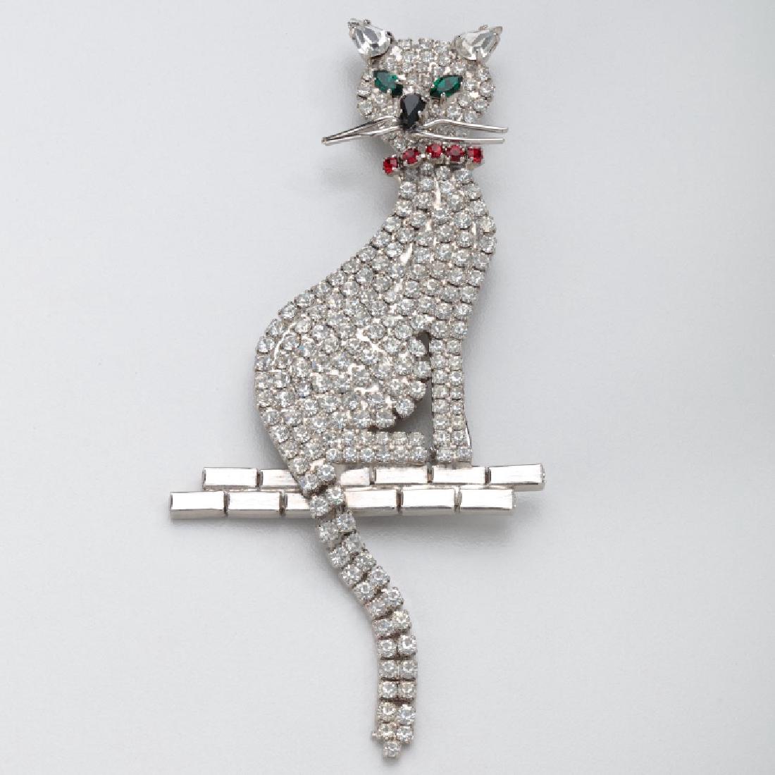 Butler & Wilson Cat on a Wall Brooch (1 of 3)