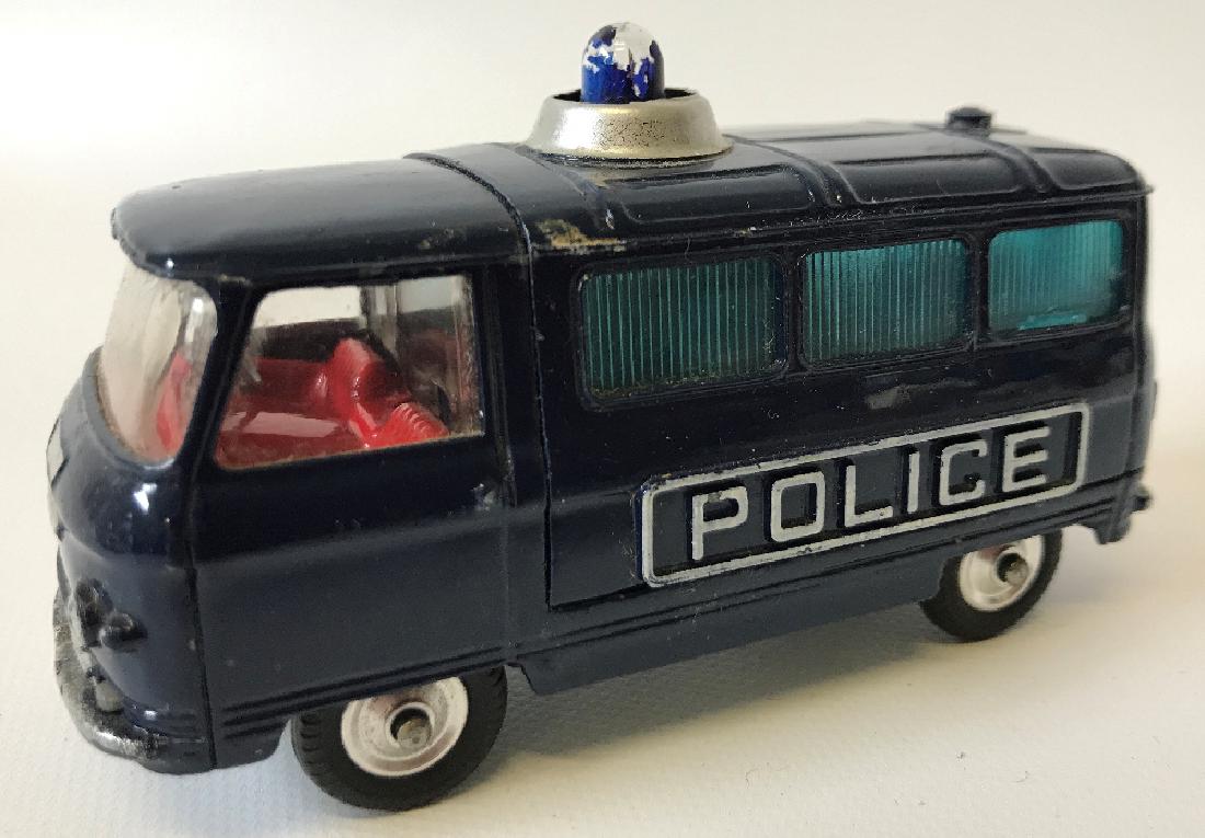 Vintage CORGI #464 COMMER 3/4 TON CHASSIS POLICE VAN (1 of 4)