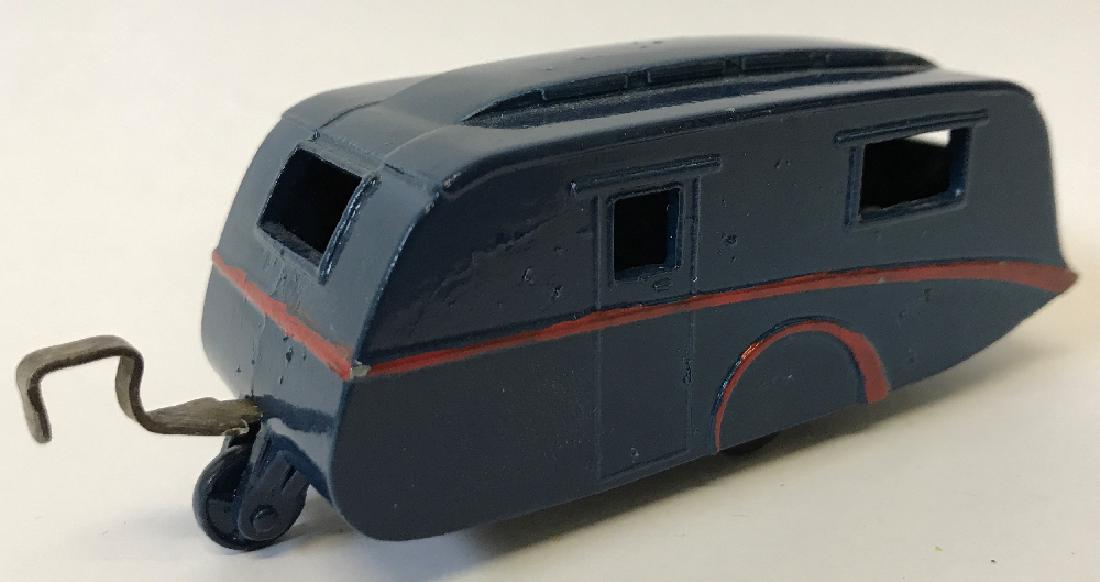 Vintage DINKY #190 CARAVAN CAMPER TRAILER Toy (1 of 4)