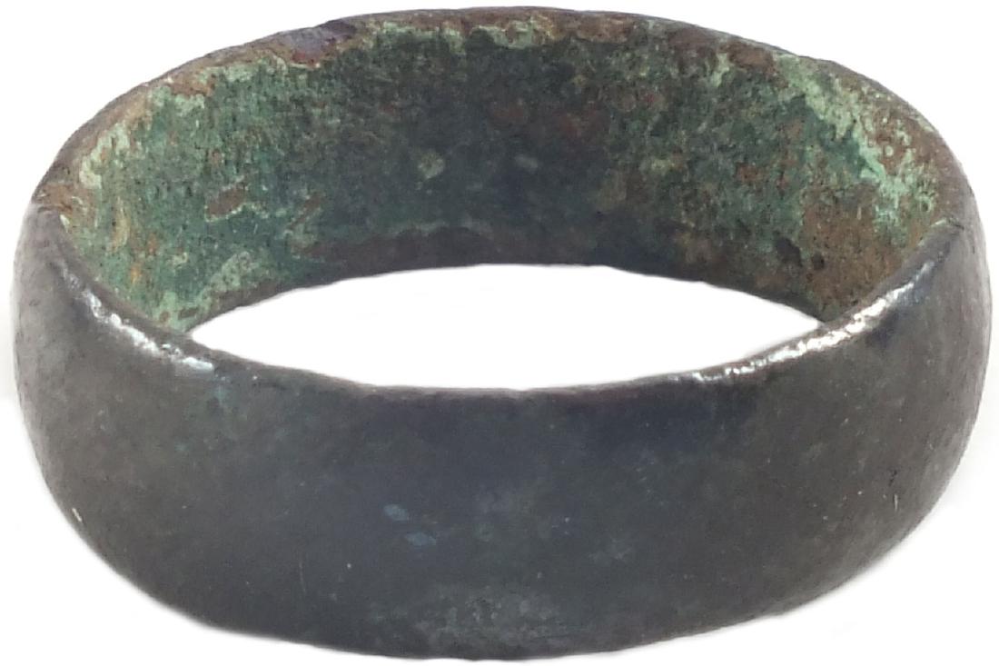 ANCIENT VIKING WOMAN’S WEDDING RING 850-1050 AD (1 of 2)