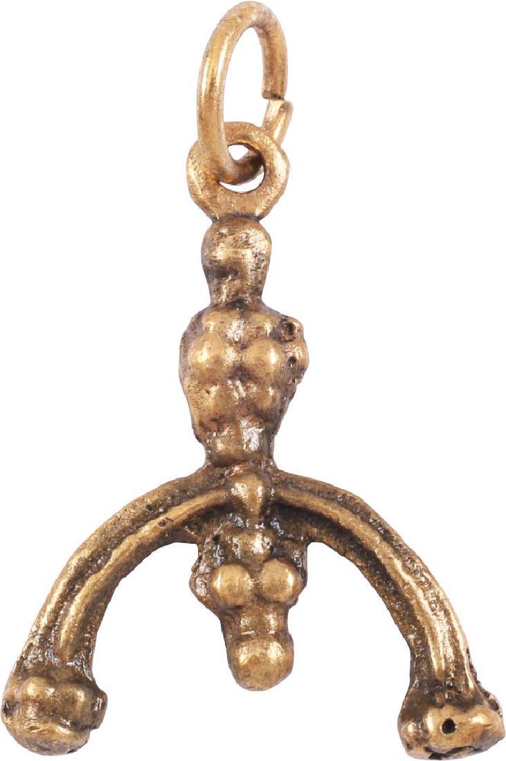 FINE ANCIENT VIKING LUNAR PENDANT C.900-1000 AD (1 of 2)