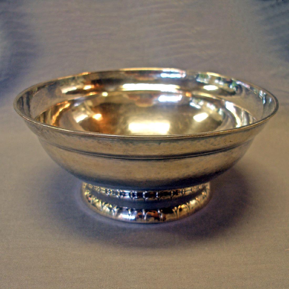 Georg Jensen sterling silver bowl: Handraised Georg Jensen sterling silver bowl with hammer marks showing is approximately 7 inches in diameter and about 3 inches high, on a round foot, that is decorated with egg and dart design motif.