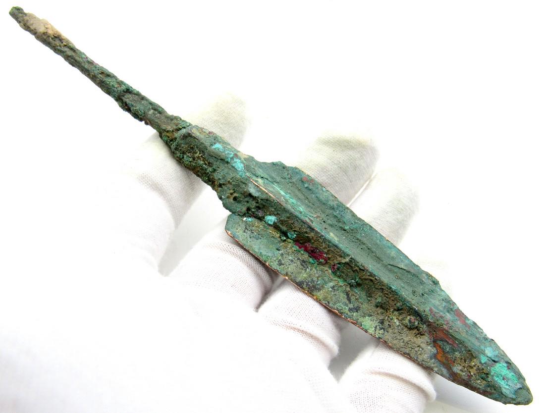 Large Bronze Age Arrow Head (1 of 3)
