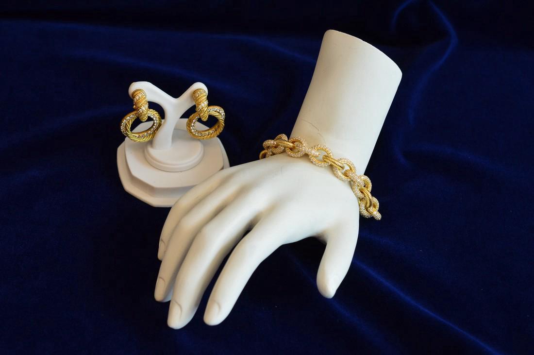 Judith Ripka Gold Clad Sterling CZ Bracelet & Earrings: Item: Flattering 7" Gold Clad Cubic Zirconia Link Bracelet with matching earrings Brand: Judith Ripka Metal Purity: Gold Clad Sterling Silver Gemstones: Amethyst Size/Dimensions: 7" Long 7" Link Brace