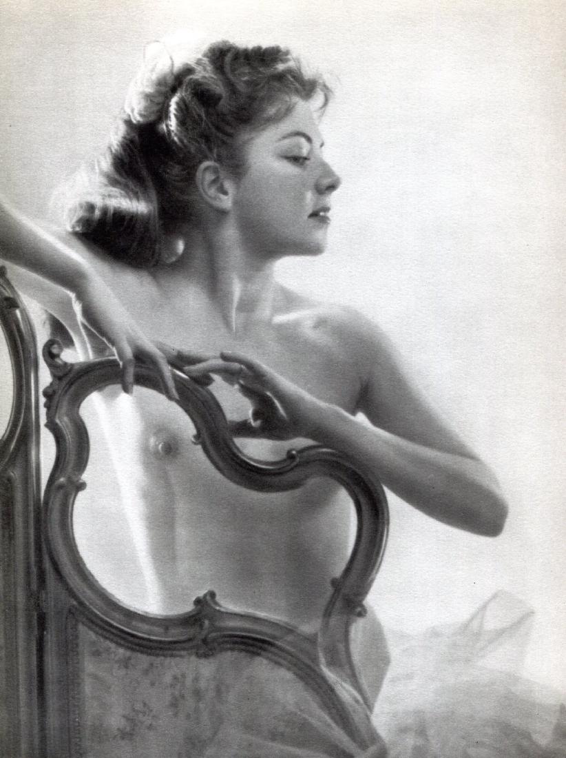 EMILE SAVITRY - Nude Pose 237/300: Artist: EMILE SAVITRY Print Title: Nude Pose 237/300 Medium: Sheet-fed PhotoGravure Printer: Imprimerie Bobigny, France Printing Date: 1953 Limited edition folio (300) on Velin D'arches paper Image Si