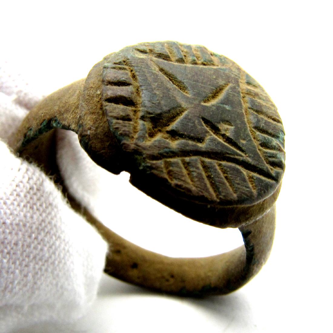 Crusaders Holy Land Ring with Star of Bethelehem (1 of 3)