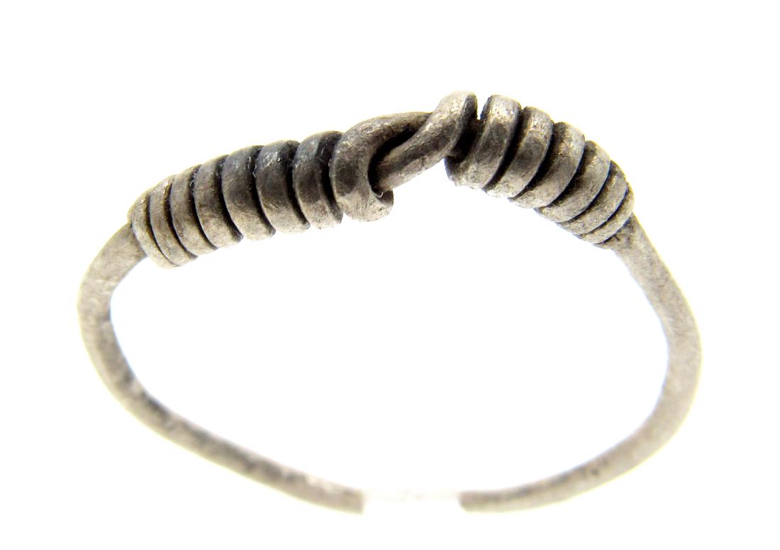 Silver VIKING "KNOT" TWISTED RING (1 of 4)