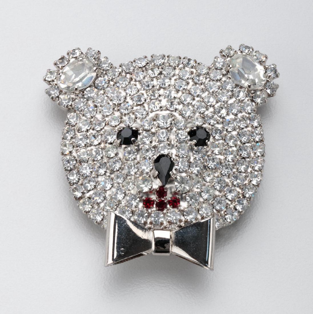 BUTLER & WILSON BEAR WITH BOWTIE BROOCH (1 of 3)