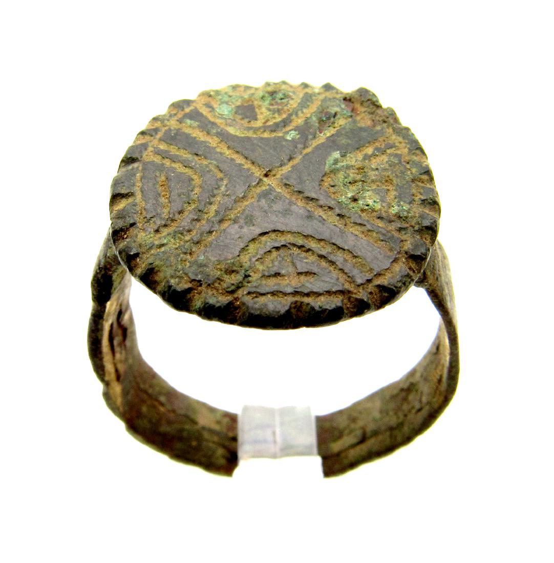 Knights Templar Ring with Holy Cross on Bezel (1 of 4)