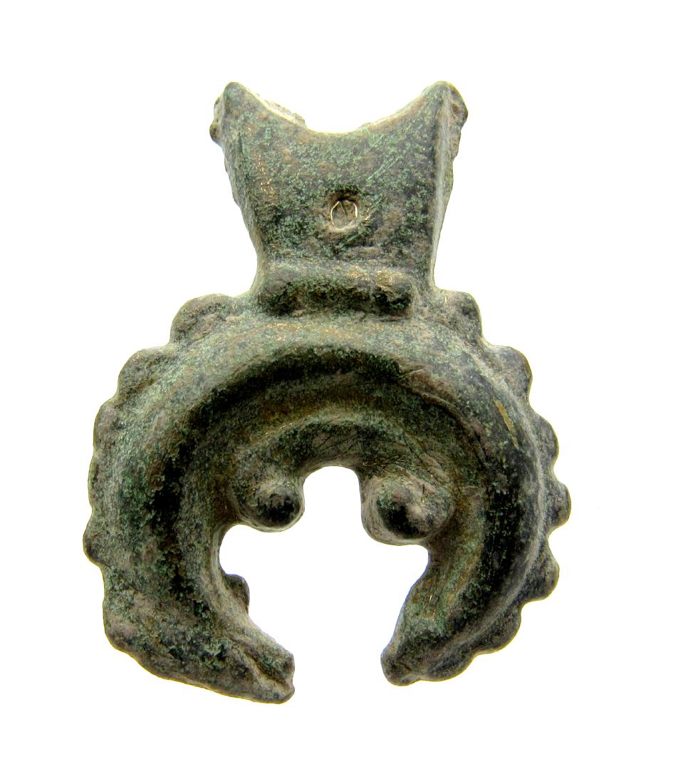 Viking Lunar / Moon Crescent Amulet (1 of 3)