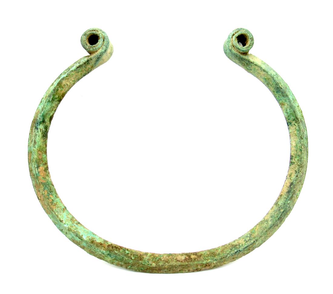 Viking Neck Torc with Twisted Terminals (1 of 4)