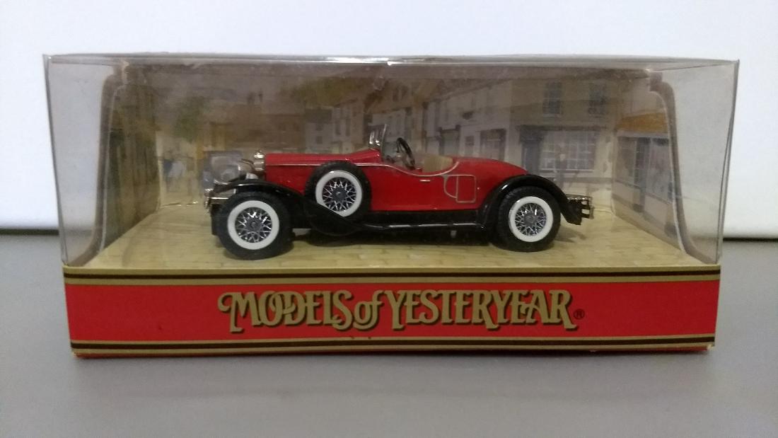 Stutz Bearcat Model Car (1 of 1)