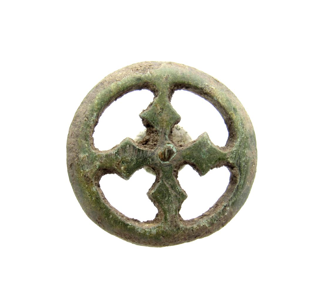 Viking Cross Shaped Mount (1 of 2)