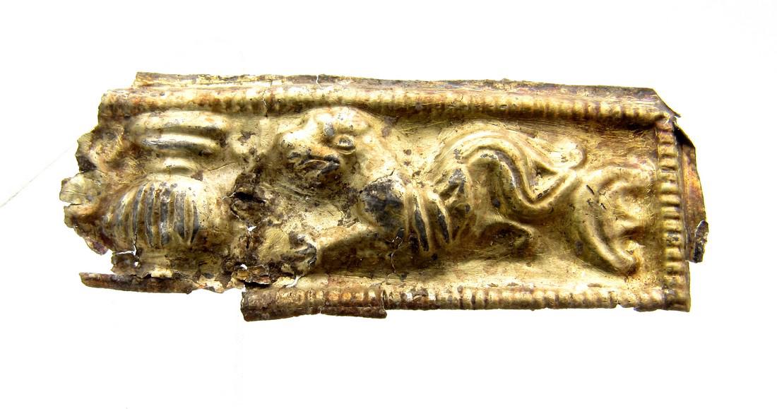 Roman Gold-Gilded Silver Mount with Lion & Amphora: Material: Gilded Silver Dimensions: 47mm ; 1.1grams Provenance/Additional Information: From an old British collection, property of a London collector, acquired on British and European art market betwe