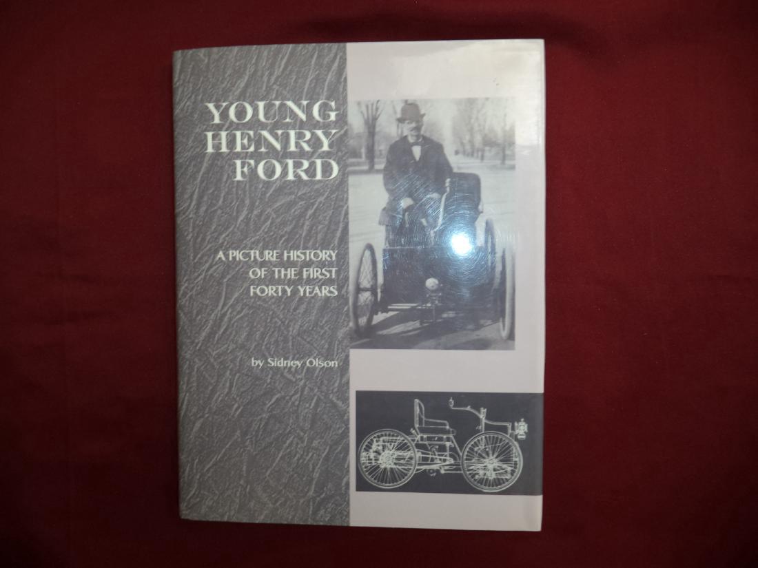 Young Henry Ford. A Picture History First 40 Years.: Young Henry Ford. A Picture History of the First Forty Years. Olson, Sidney. Wayne State University Press. 4to. Illustrated. Shipping: Domestic: Flat-rate of $4.00 to anywhere within the contiguous U.