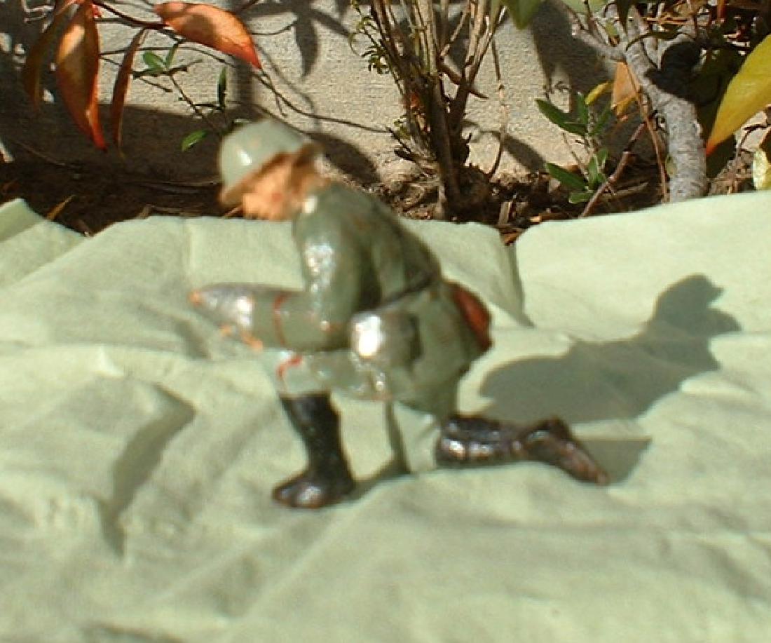 Lineol mortar loader soldier (1 of 1)