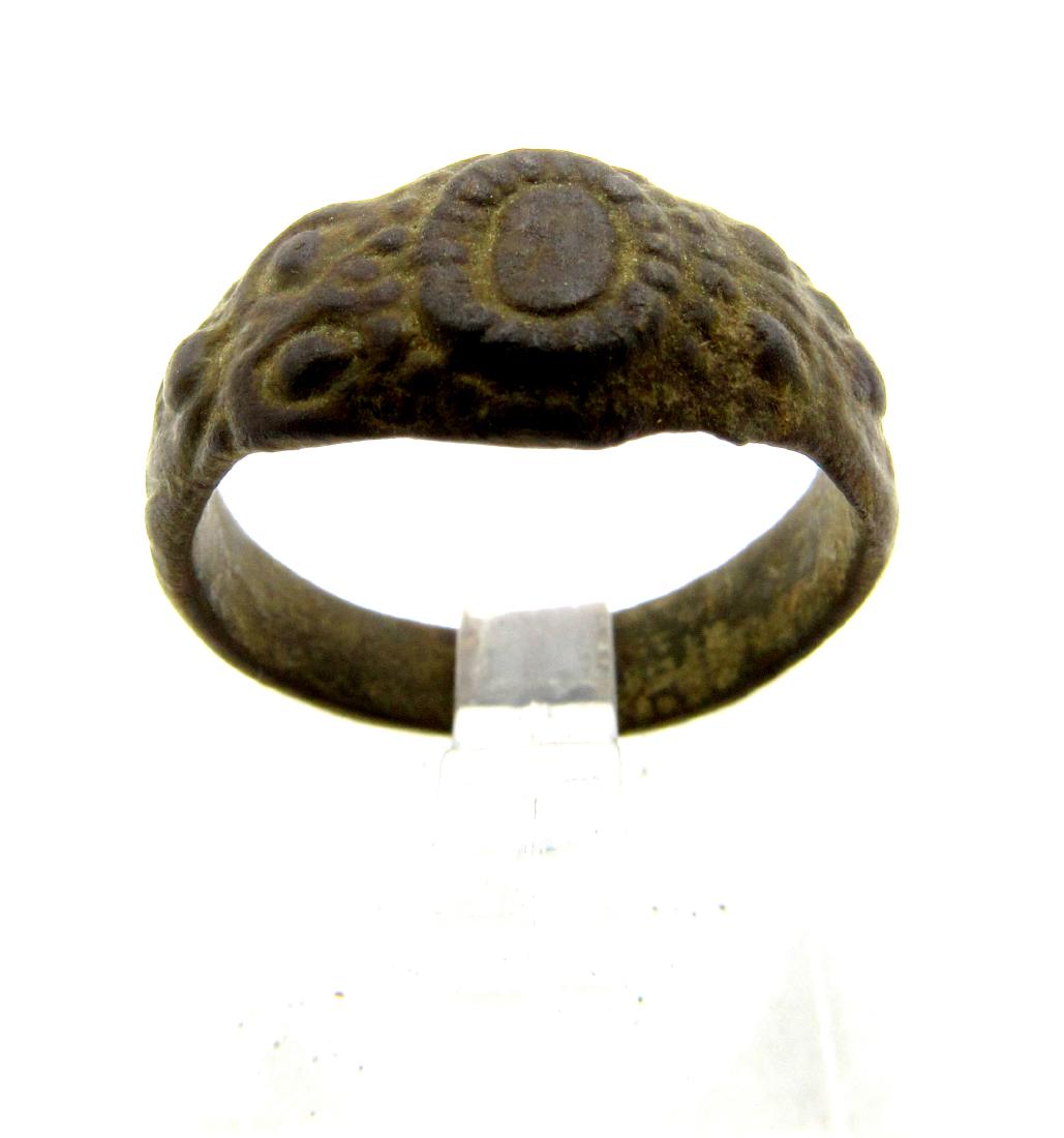 Late medieval Tudor era wedding ring (1 of 3)