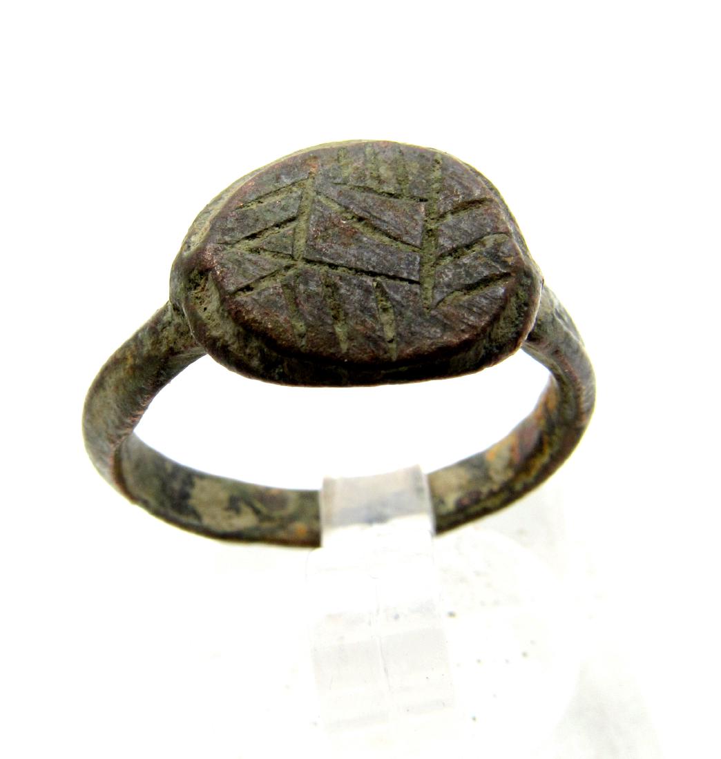Dark Ages ring with mysterious symbol (1 of 4)