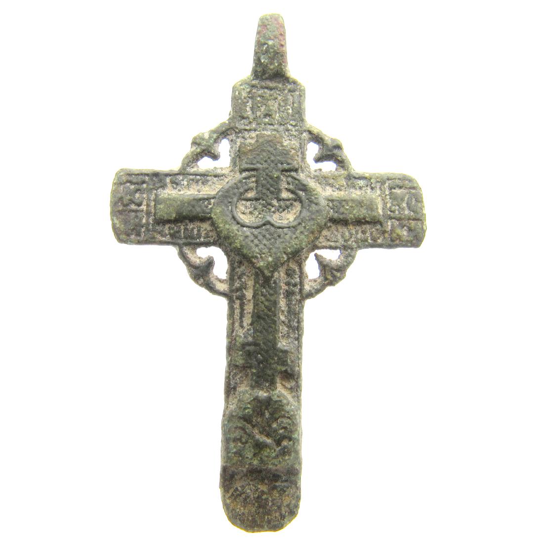 Rare late/post medieval era cross pendant (1 of 3)