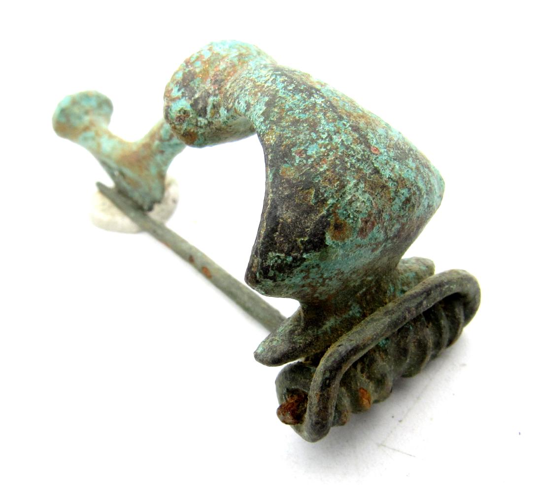 Ancient roman "Trumpet" shaped bow brooch (1 of 3)