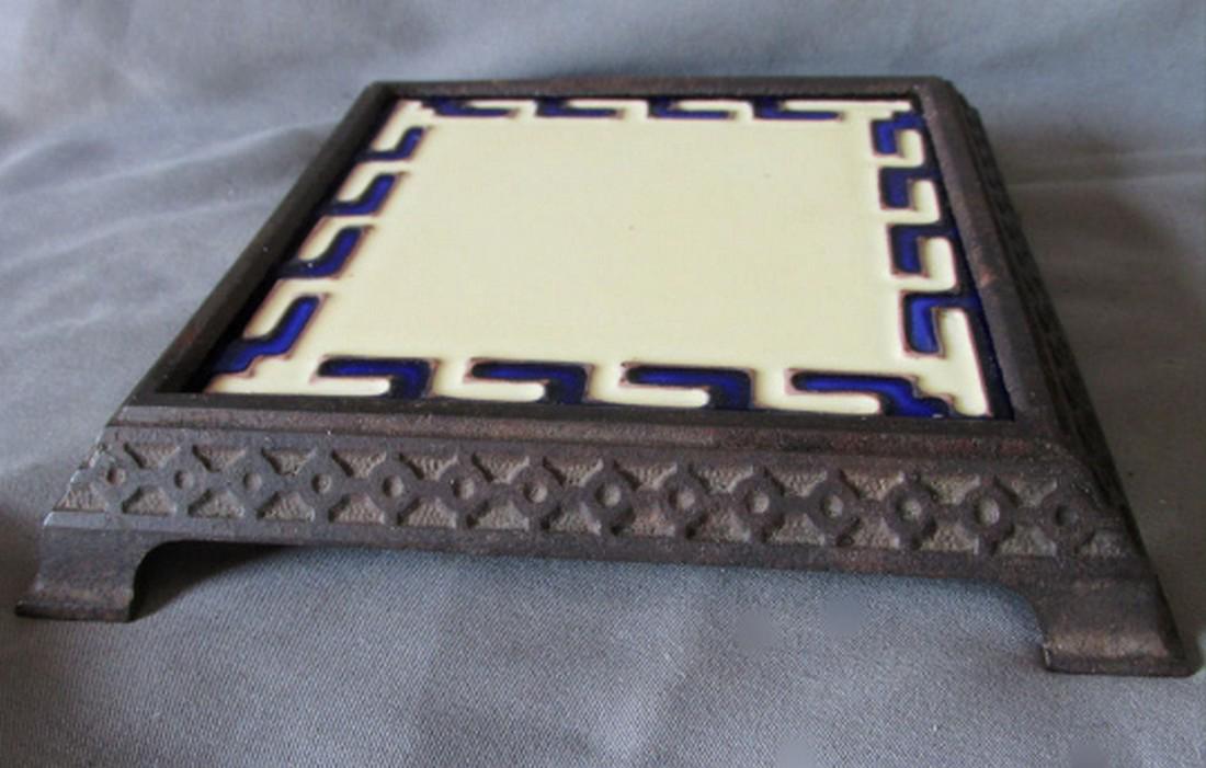Antique c1900 Art Pottery Tile Trivet Greek Key Design (1 of 3)