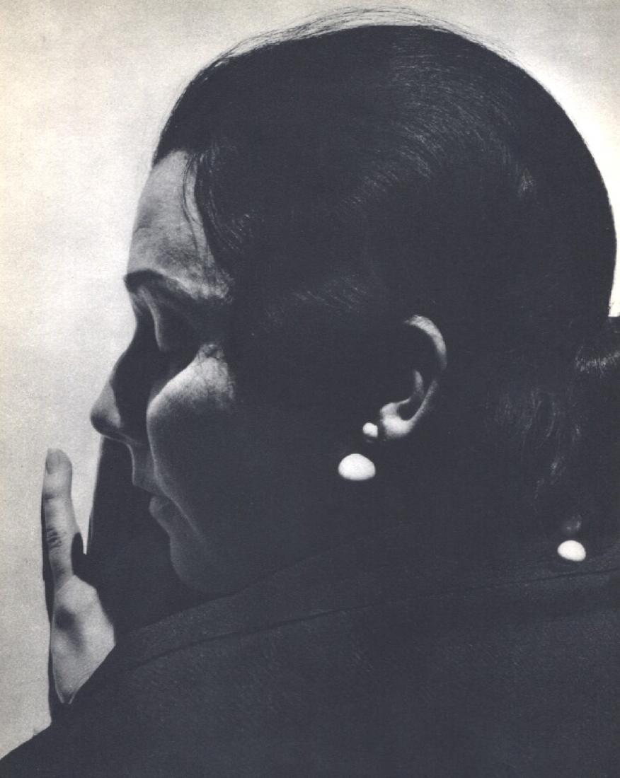 IMOGENE CUNNINGHAM - Marion Simpson Painter: Artist: IMOGENE CUNNINGHAM Print Title: Marion Simpson Painter Medium: Sheet-fed Gravure Printing Date: 1935 Printing Location: USA Image Size: 7 x 9 inches Imogene Cunningham (1883-1976) was an Ameri