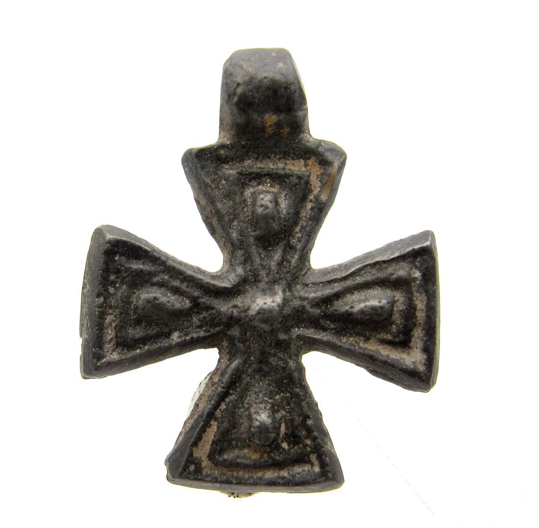 Scarce Medieval Knights Period Maltese Cross - Knights (1 of 3)