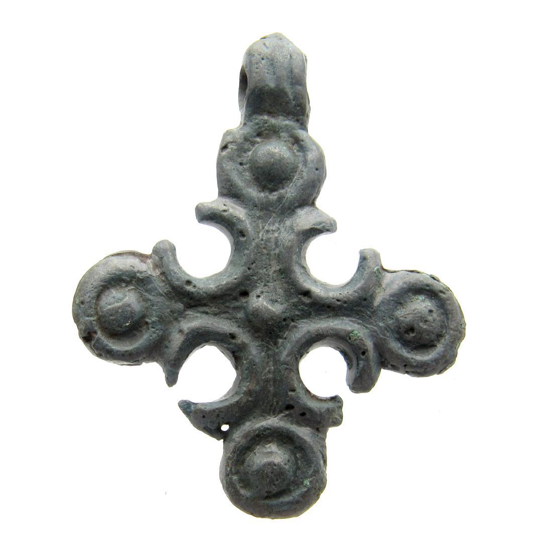 Medieval Norman Cross: Date: ca. 1100 AD Material: bronze Provenance: Obtained from an old Austrian Collection, Purchased from a private collector in Vienna. Dimensions: 38x26mm; 5.7grams Description: Medieval Norman Cross.