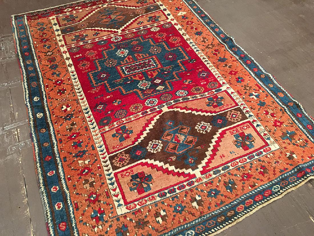 Yuruk Rug 6-8 X 4-10 (1 of 7)