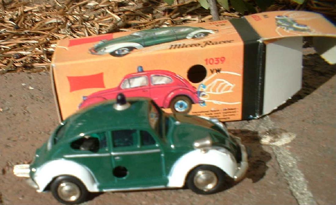 Schuco Microracer 1039 (1 of 5)