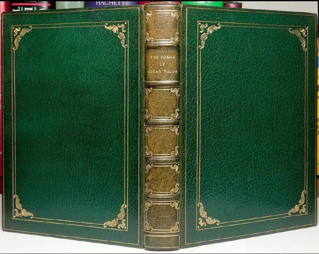 The Poems of Oscar Wilde Oscar Wilde (1 of 5)