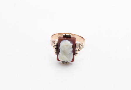 Victorian 9K Rose Gold Carved Agate Cameo Ring: Very interesting Victorian Carved Agate Cameo rose gold ring. The rectangular cut agate measures approximately 12mm x 8mm. The face of the ring measures approximatley 9/16"L x 7/16"W. 9K Rose Gold