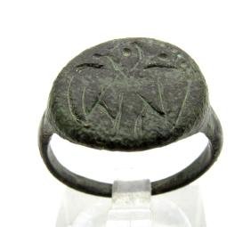 Ancient Roman legionary ring with eagle (1 of 3)