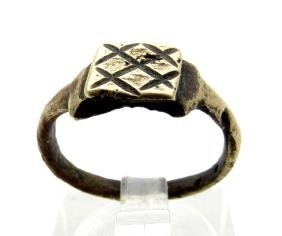 Medieval Knights templar ring with cross (1 of 3)