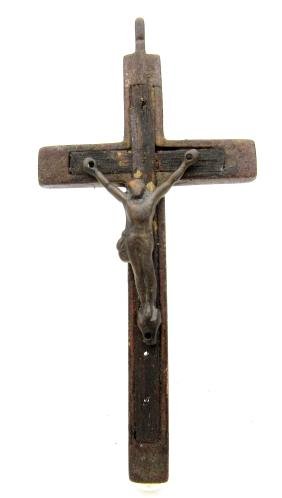Post Medievalcross pendant with Jesus Christ - original (1 of 3)