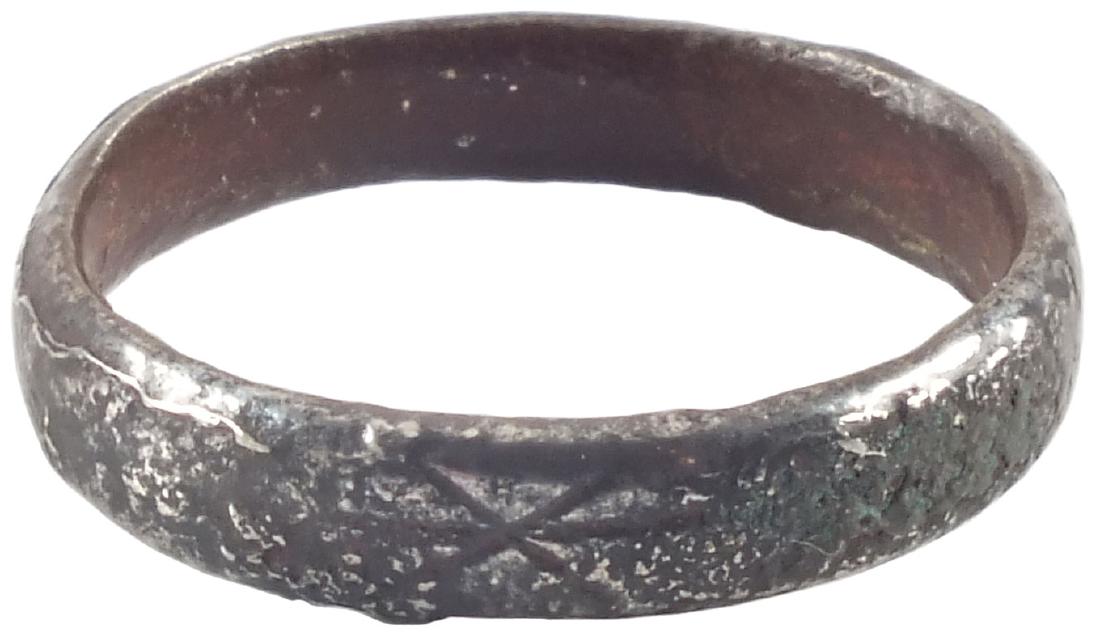 VIKING WOMAN’S WEDDING RING 866-1067 AD (1 of 4)