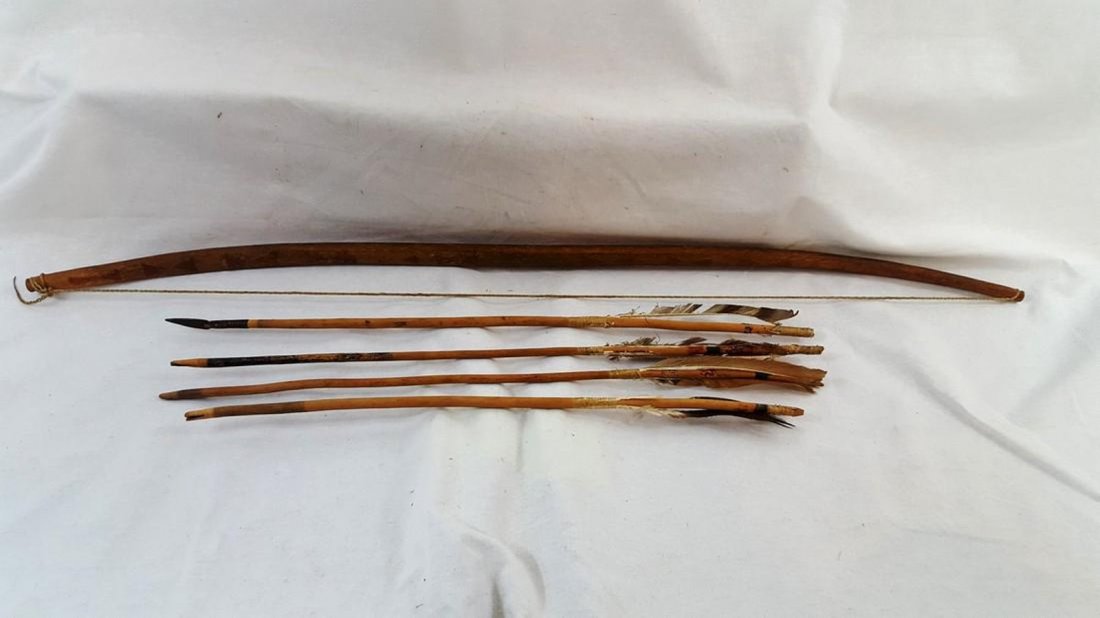 Decorated Southwestern Native child's bow and arrows (1 of 7)