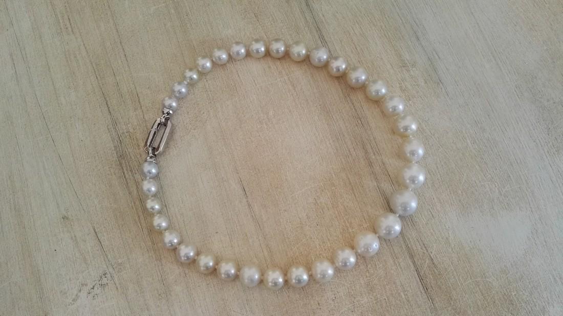 Australian South Sea pearls necklace (1 of 4)