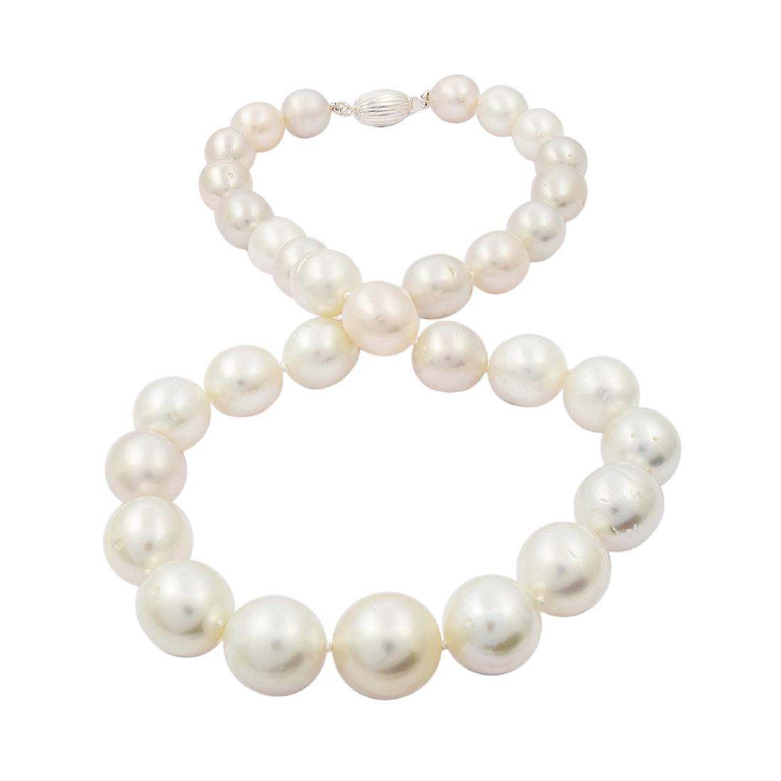10.0mm to 13.0mm South Sea Pearl Necklace (1 of 4)
