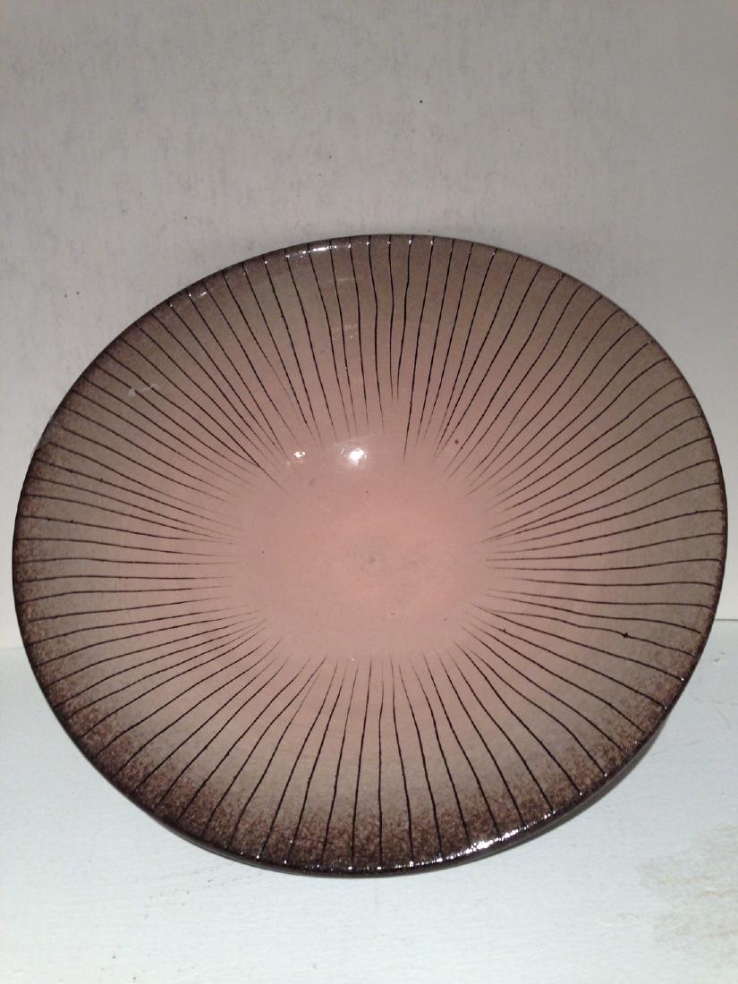 8" Upsala Ekeby Bowl: 8" Upsal Ekeby footed bowl by Vicke Lindstrand stamped "Sweden" etched UE VL on the base Please note that this lot has a confidential reserve. When you leave a bid in advance of the auction, submit yo