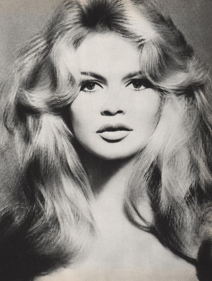 RICHARD AVEDON - Bridget Bardot 1959: Artist: RICHARD AVEDON Print Title: Bridget Bardot 1959 Medium: Sheet-Fed Gravure Printed in 1960 Printed in Germany Image Size: 9 x 11.5 inches Richard Avedon(1923-2004) was an American fashion and p