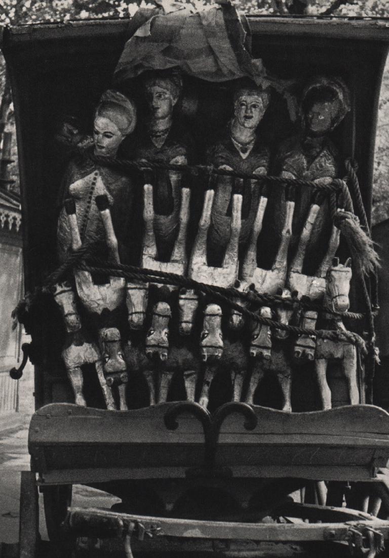 ANDRE KERTESZ - Wooden Horses 1929 Paris: Artist: ANDRE KERTESZ Print Title: Wooden Horses 1929 Paris Medium: Sheet-Fed Gravure Printed in 1972 in France Image size approx. 6 x 8.25 inches Andre Kertesz(1894-1985) born Kertesz Andor, was a Hu