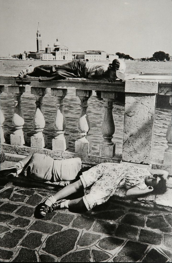 GUY LE QUEREC - Venice 1979: Artist: Guy Le Querec Title: Venice 1979 Date Printed: 1979 Medium: HelioGravure Printer: Electa Printer Location: Milan ITALY Size: 25.2x16.7 cm - 9.9x 6.6 inch Mount Size: (30x40) cm - (11.8x 15.75 