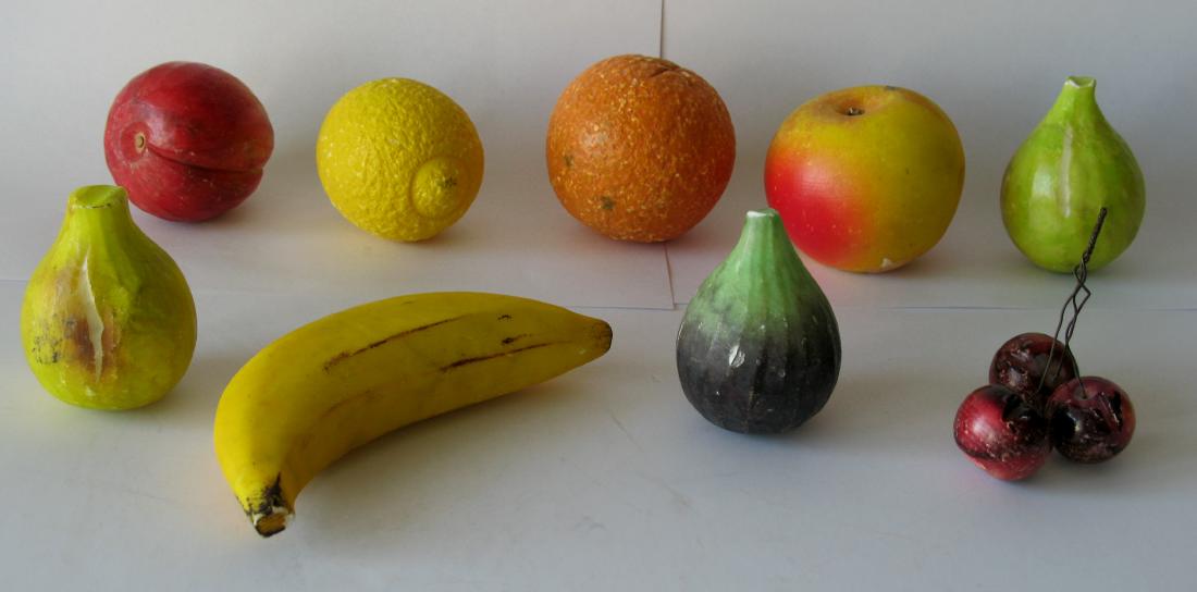 Collection of stone fruit (1 of 1)