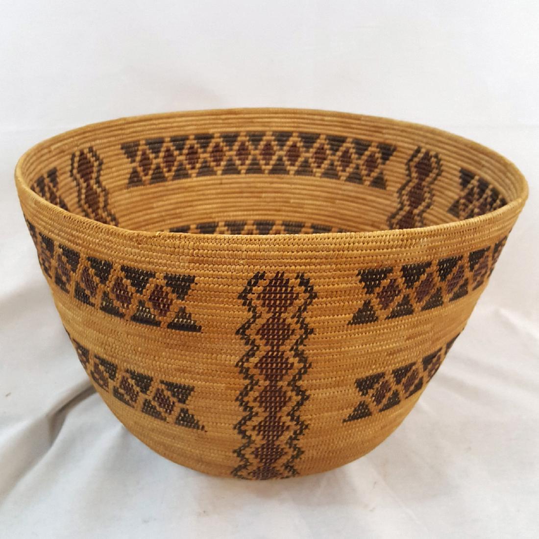 Outstanding Large Yokuts Cooking Basket Ca 1920's (1 of 6)