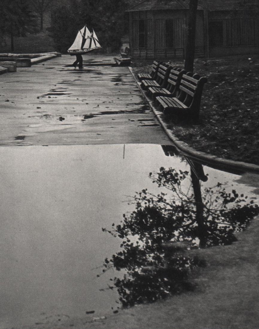 ANDRE KERTESZ - Homing Ship, October 13, 1944: Artist: ANDRE KERTESZ Print Title: Homing Ship, October 13, 1944 Medium: Sheet-Fed Gravure Printed in 1972 in France Image size approx. 6 x 8 inches Andre Kertesz(1894-1985) born Kertesz Andor, was a