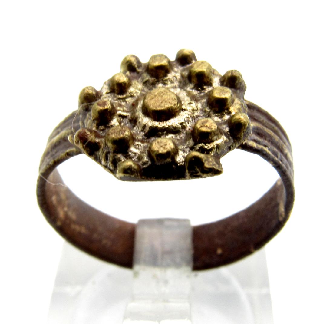 Tudor Period Weeding Ring with Crown (1 of 3)