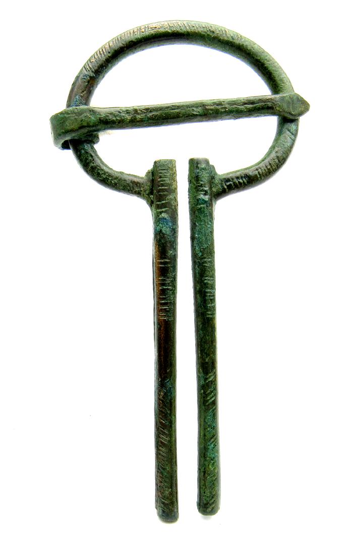 Viking Omega Brooch with Long Terminals (1 of 2)