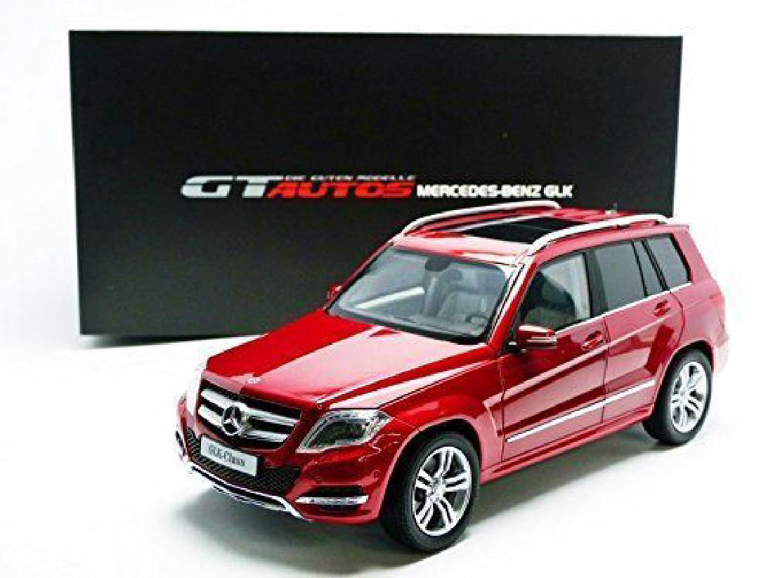 Welly GT Autos Scale 1:18 Mercedes-Benz GLK (1 of 11)